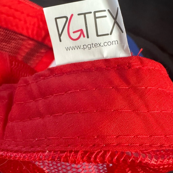 Pabst Blue Ribbon Beer Baseball Cap
Vintage 1980’s foam front trucker hat - Picture 11 of 12